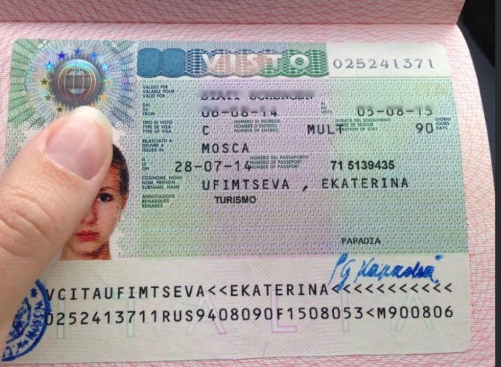 Как получить россиянам визу в Италию в 2023 году и ее стоимость